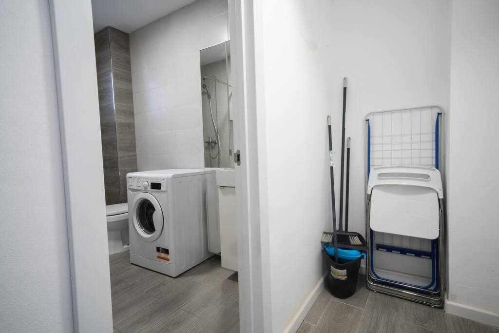 1 Room Atico Pedregalejo Малага Экстерьер фото